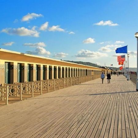 Echappee Chic - Balcon - 150 M Casino Deauville & Plage Zewnętrze zdjęcie